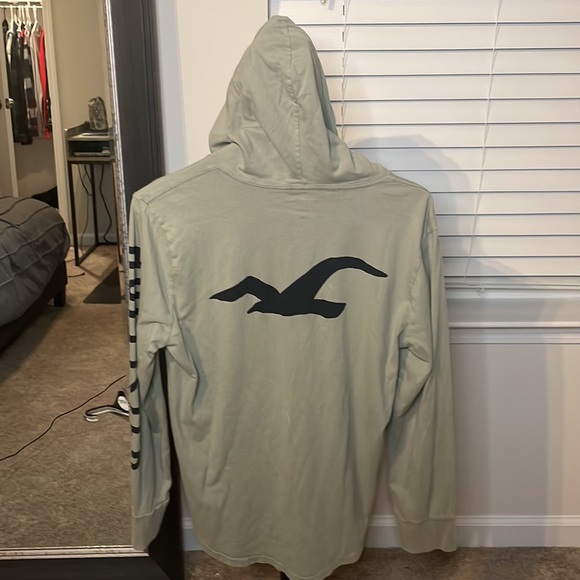 Hollister Green Long Sleeve with Hood Size Small - Picture 2 of 2